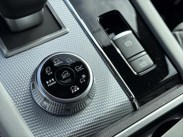 2025 Mitsubishi Outlander PHEV SEL S-AWC