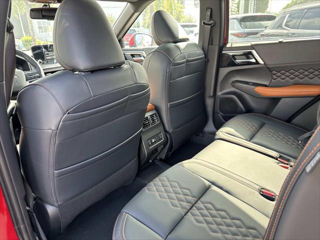 2025 Mitsubishi Outlander PHEV SEL S-AWC