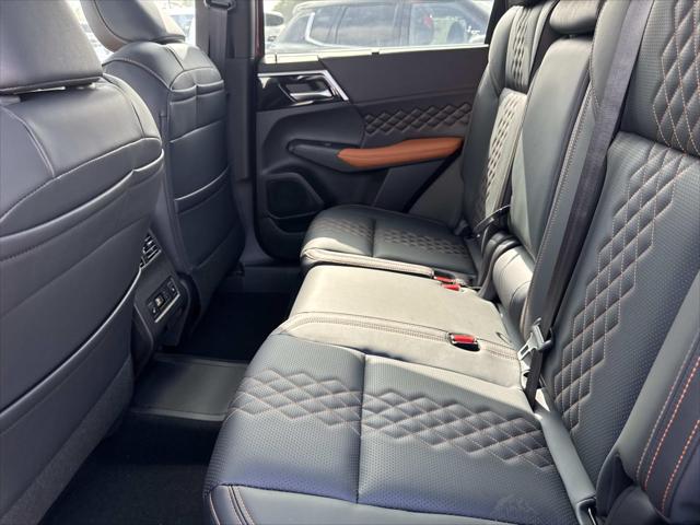 2025 Mitsubishi Outlander PHEV SEL S-AWC