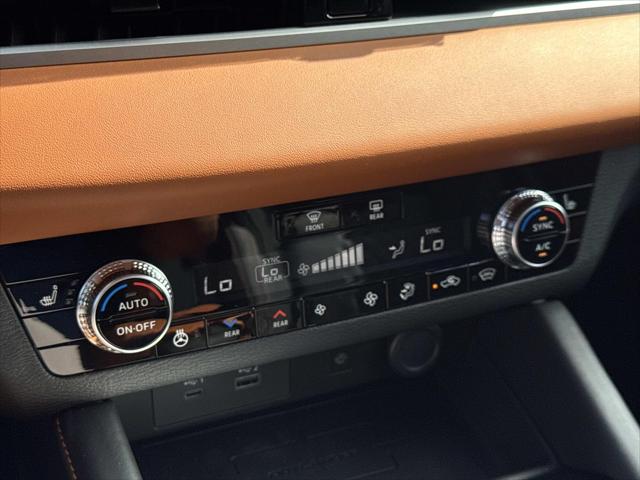 2025 Mitsubishi Outlander PHEV SEL S-AWC