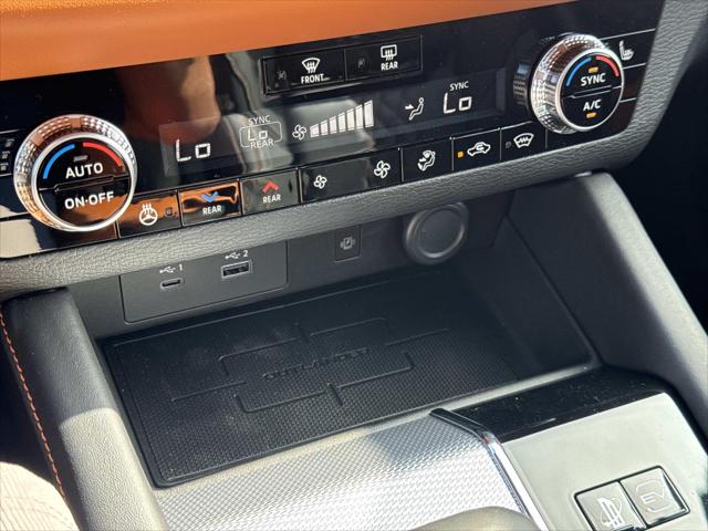 2025 Mitsubishi Outlander PHEV SEL S-AWC