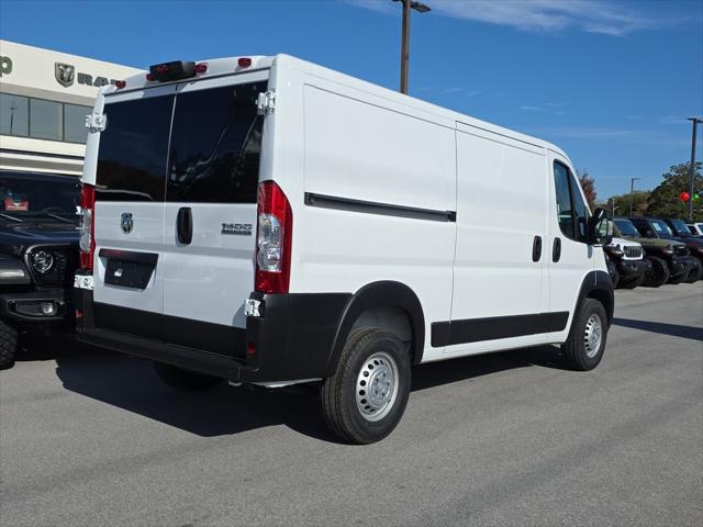 2026 Ram ProMaster Cargo Van Tradesman Low Roof 136" WB w/Pass Seat
