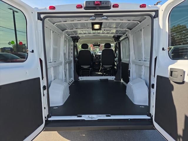 2026 Ram ProMaster Cargo Van Tradesman Low Roof 136" WB w/Pass Seat