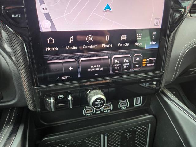 2025 Ram 1500 Limited Crew Cab 4x4 57 Box