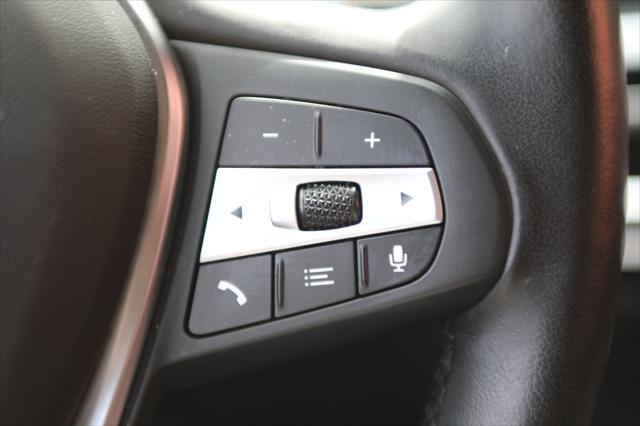 2024 BMW 3 Series 330i xDrive Sedan