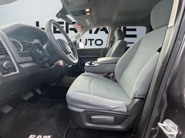 2017 Ram 1500 Express Crew Cab 4x4 5'7" Box