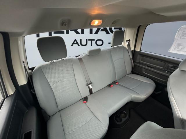 2017 Ram 1500 Express Crew Cab 4x4 5'7" Box