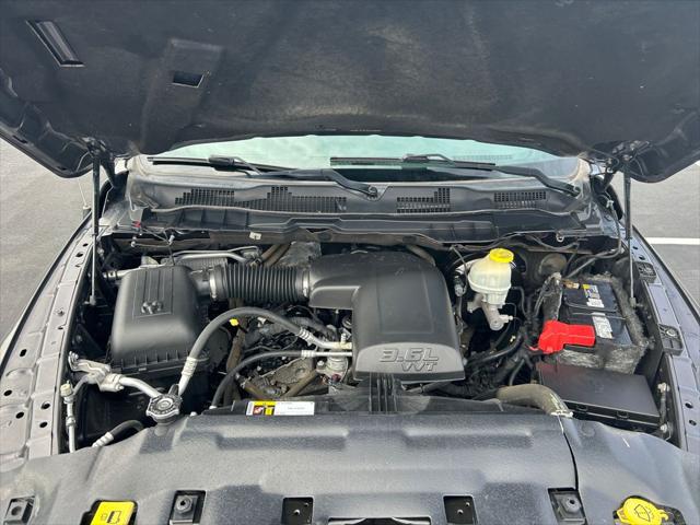 2017 Ram 1500 Express Crew Cab 4x4 5'7" Box