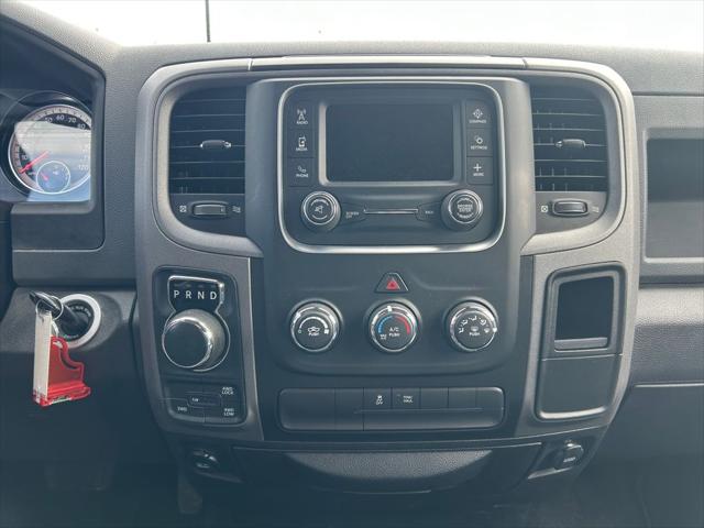 2017 Ram 1500 Express Crew Cab 4x4 5'7" Box