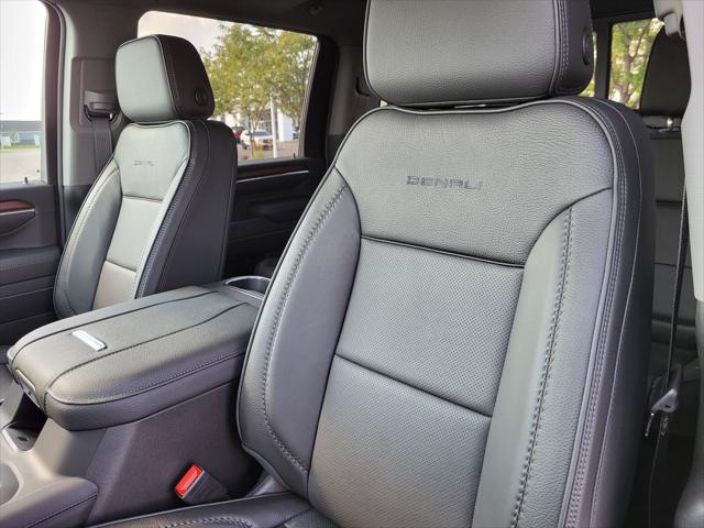 2025 GMC Sierra 2500HD 4WD Crew Cab Standard Bed Denali