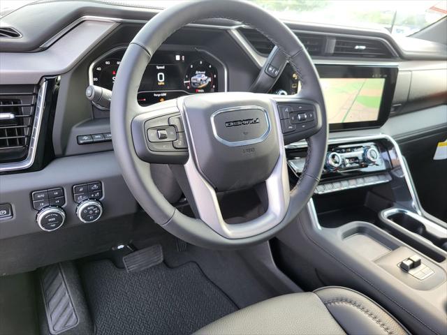 2025 GMC Sierra 2500HD 4WD Crew Cab Standard Bed Denali