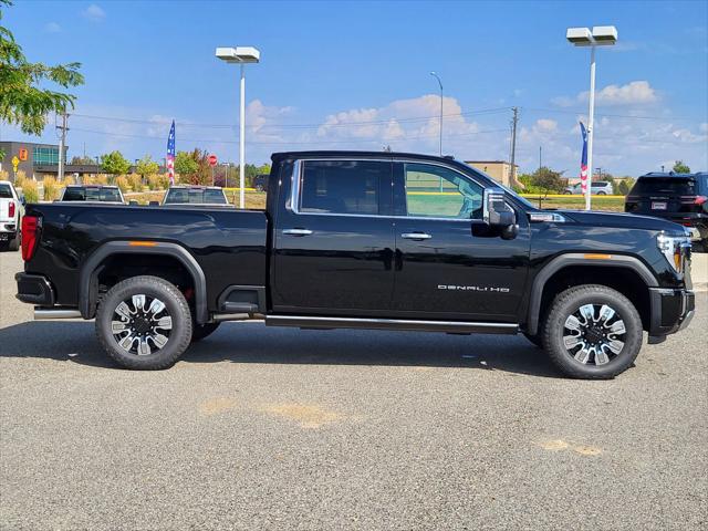 2025 GMC Sierra 2500HD 4WD Crew Cab Standard Bed Denali