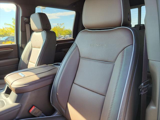 2025 GMC Sierra 3500HD 4WD Crew Cab Standard Bed Denali