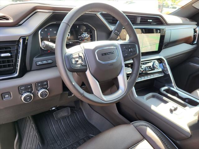 2025 GMC Sierra 3500HD 4WD Crew Cab Standard Bed Denali