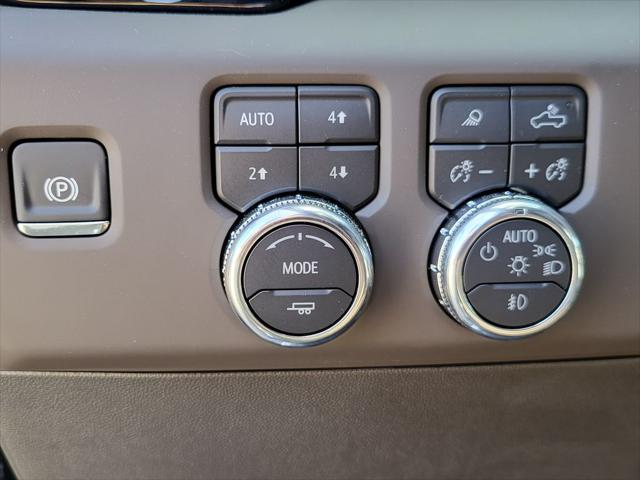 2025 GMC Sierra 3500HD 4WD Crew Cab Standard Bed Denali