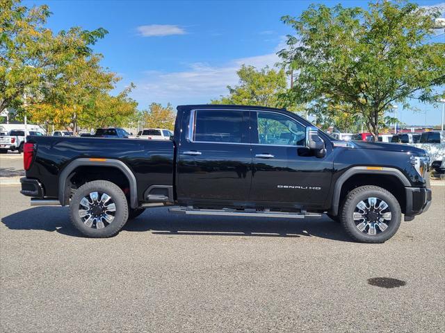 2025 GMC Sierra 3500HD 4WD Crew Cab Standard Bed Denali