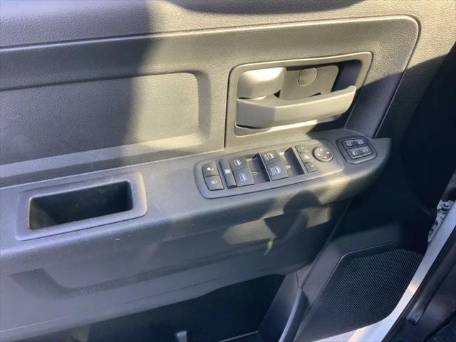 2024 Ram 3500 Tradesman Crew Cab 4x4 8' Box