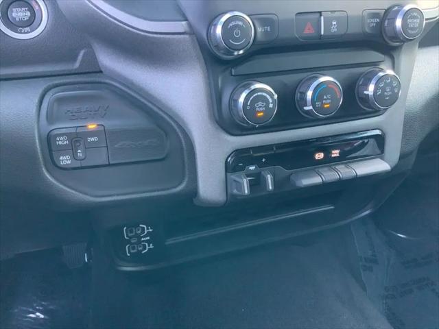 2024 Ram 3500 Tradesman Crew Cab 4x4 8' Box