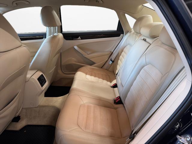 2015 Volkswagen Passat 1.8T SEL Premium
