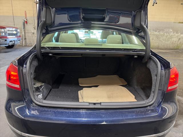 2015 Volkswagen Passat 1.8T SEL Premium