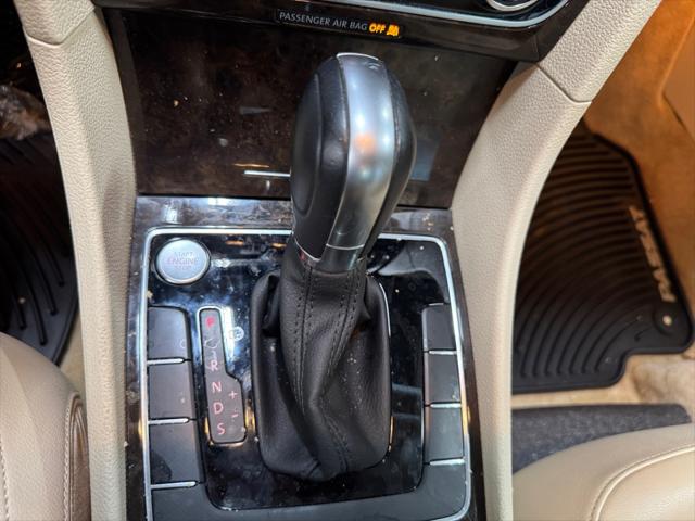 2015 Volkswagen Passat 1.8T SEL Premium