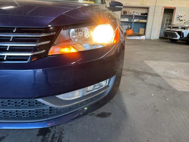 2015 Volkswagen Passat 1.8T SEL Premium