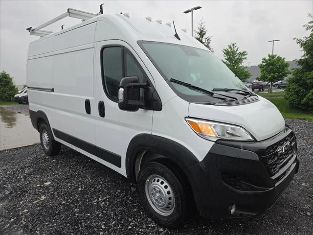 2025 Ram ProMaster 2500 Cargo Van Tradesman High Roof 136" WB w/Pass Seat