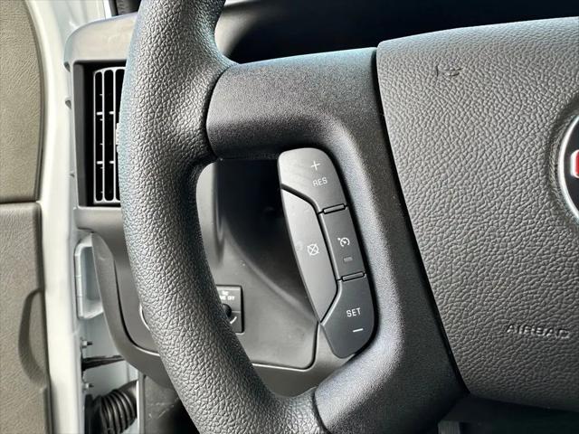 2025 GMC Savana Cutaway Work Van
