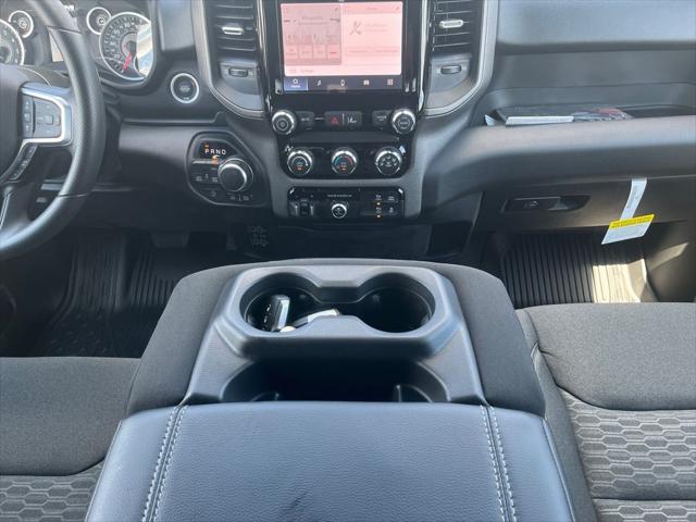 2025 RAM Ram 1500 RAM 1500 TRADESMAN CREW CAB 4X4 57 BOX 2025 RAM Ram 1500 RAM 1500 TRADESMAN CREW CAB 4X4 57 BOX