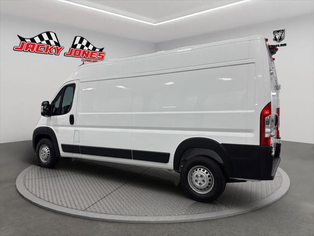 2025 RAM ProMaster 2500 Cargo Van Tradesman Low Roof 136 WB w/Pass Seat