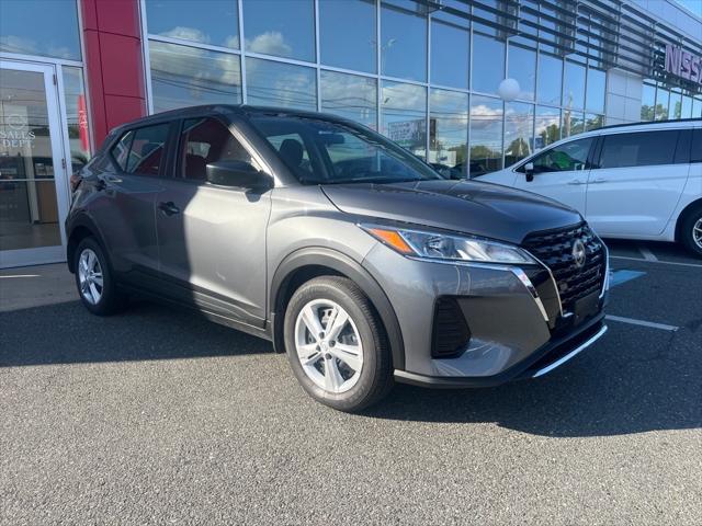 2024 Nissan Kicks S Xtronic CVT
