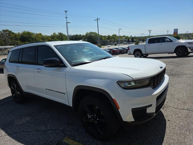 2023 Jeep Grand Cherokee L Altitude 4x4 2023 Jeep Grand Cherokee L Altitude 4x4