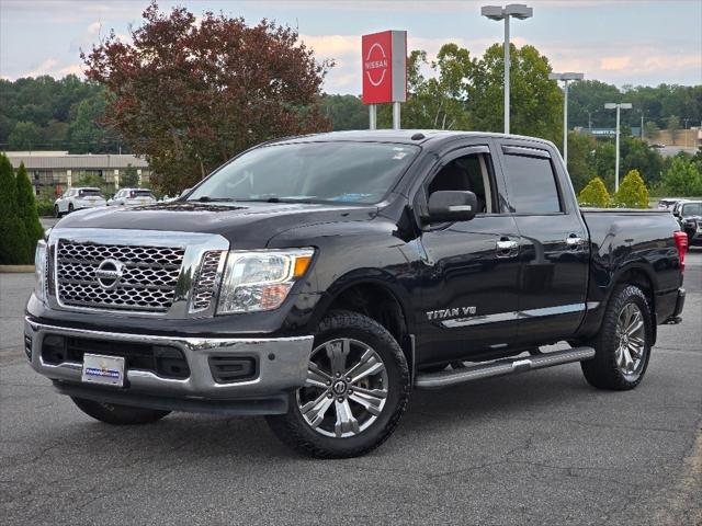 2019 Nissan TITAN SV