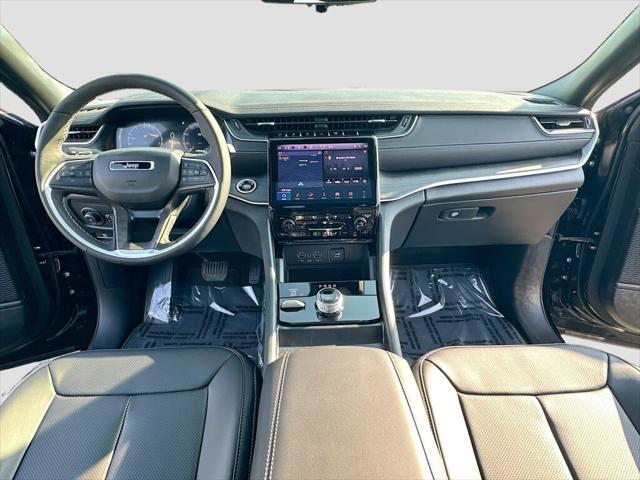 2025 Jeep Grand Cherokee GRAND CHEROKEE LIMITED 4X4 2025 Jeep Grand Cherokee GRAND CHEROKEE LIMITED 4X4