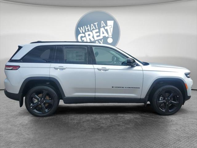 2025 Jeep Grand Cherokee GRAND CHEROKEE ALTITUDE X 4X4