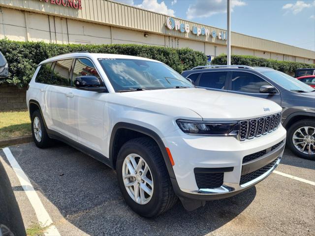 2023 Jeep Grand Cherokee L Laredo 4x2