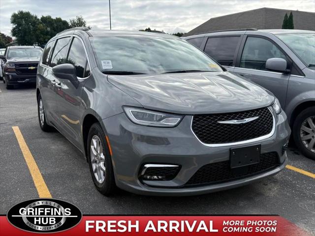 2022 Chrysler Pacifica Touring L