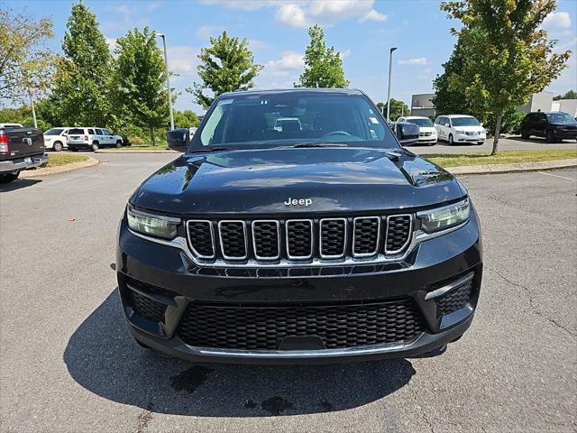 2023 Jeep Grand Cherokee Laredo 4x4