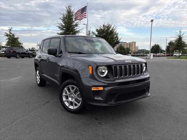 2023 Jeep Renegade Latitude 4x4 2023 Jeep Renegade Latitude 4x4