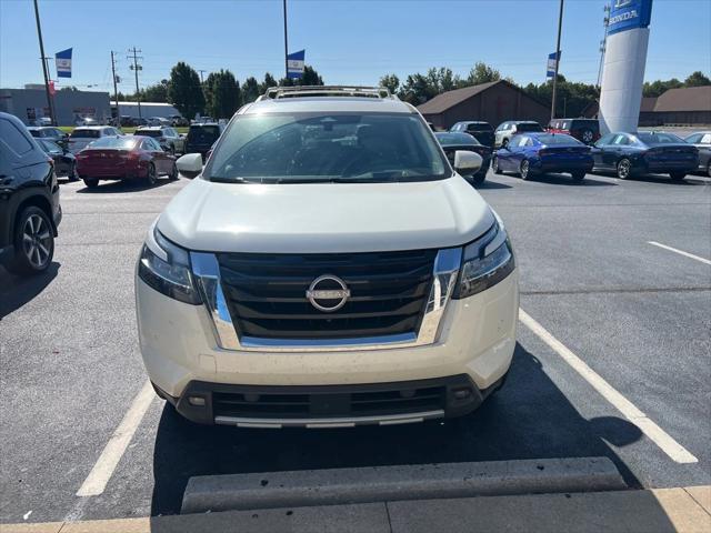 2023 Nissan Pathfinder Platinum 4WD