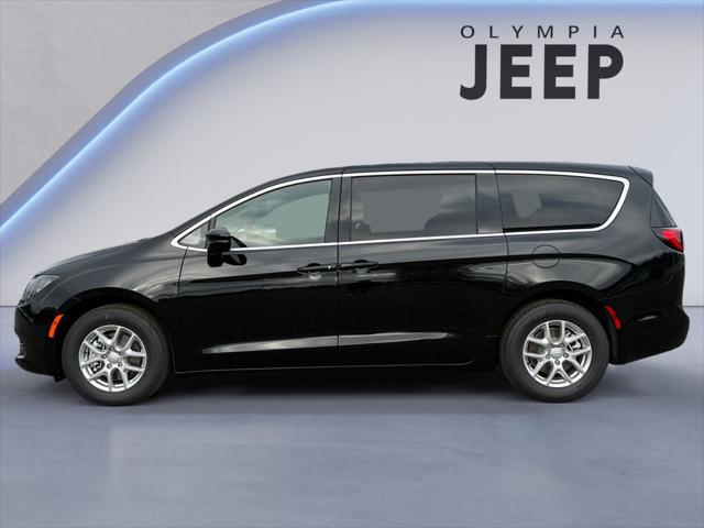 2025 Chrysler Voyager VOYAGER LX