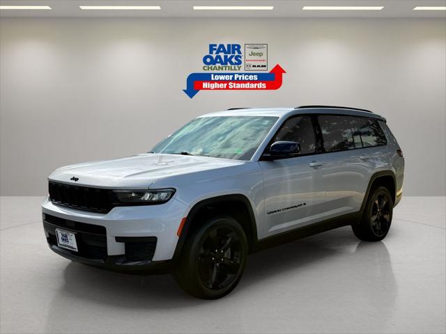 2022 Jeep Grand Cherokee L Altitude 4x4 2022 Jeep Grand Cherokee L Altitude 4x4