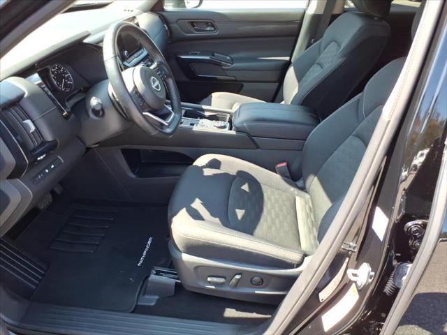 2025 Nissan Pathfinder SV 4WD 2025 Nissan Pathfinder SV 4WD