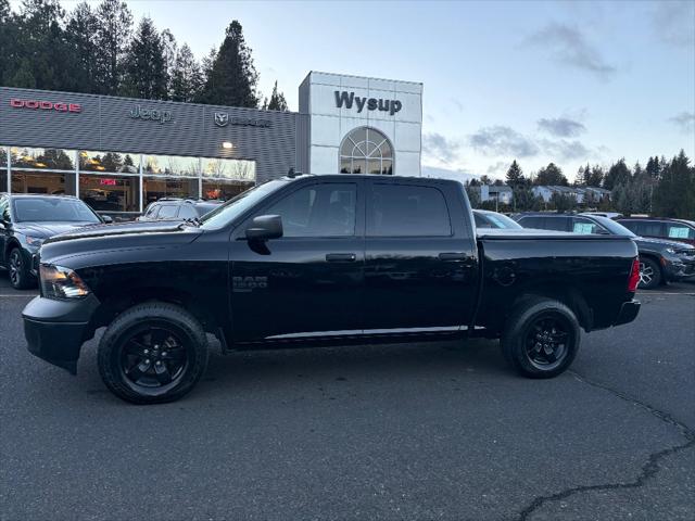 2022 RAM 1500 Classic Tradesman Crew Cab 4x4 57 Box