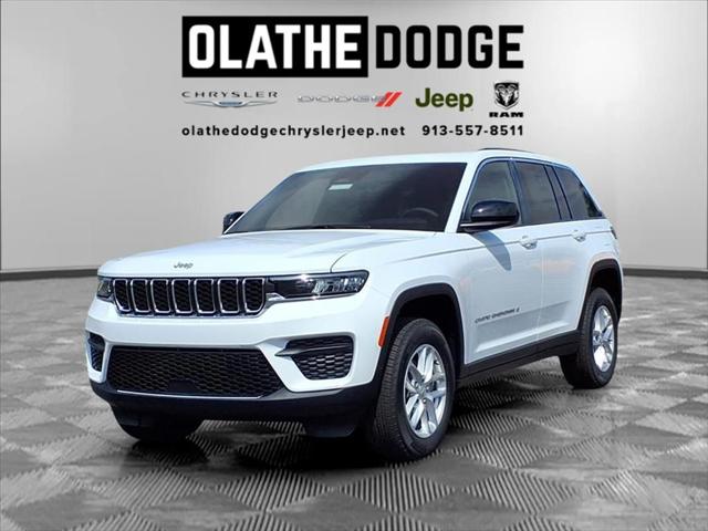 2025 Jeep Grand Cherokee GRAND CHEROKEE LAREDO X 4X4