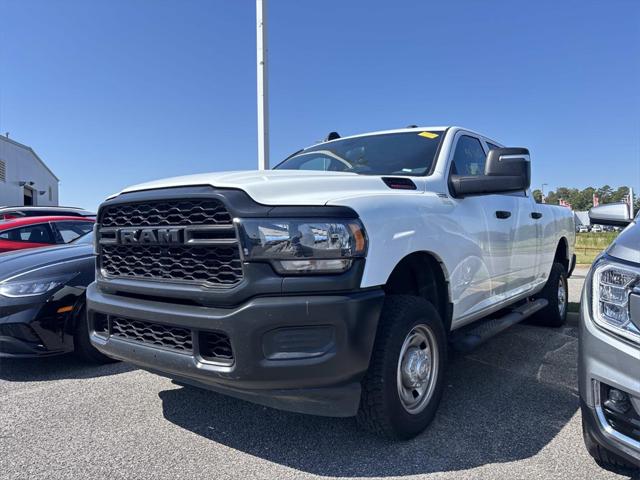 2024 RAM 2500 Tradesman Crew Cab 4x4 64 Box