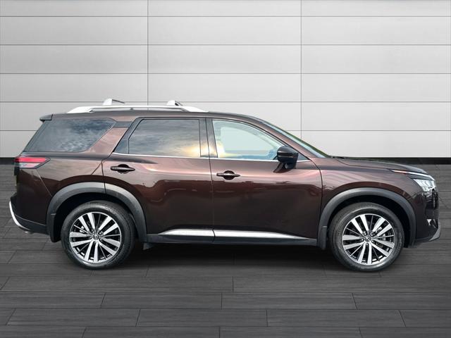 2022 Nissan Pathfinder Platinum 4WD 2022 Nissan Pathfinder Platinum 4WD