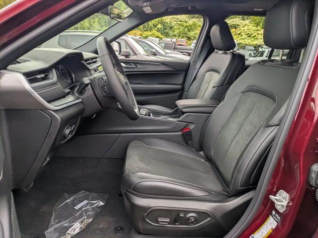 2025 Jeep Grand Cherokee Altitude X 4x4