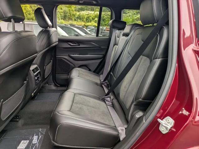 2025 Jeep Grand Cherokee Altitude X 4x4