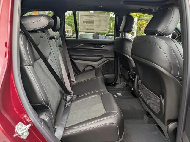 2025 Jeep Grand Cherokee Altitude X 4x4